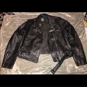 Black Leather Jacket 🔥